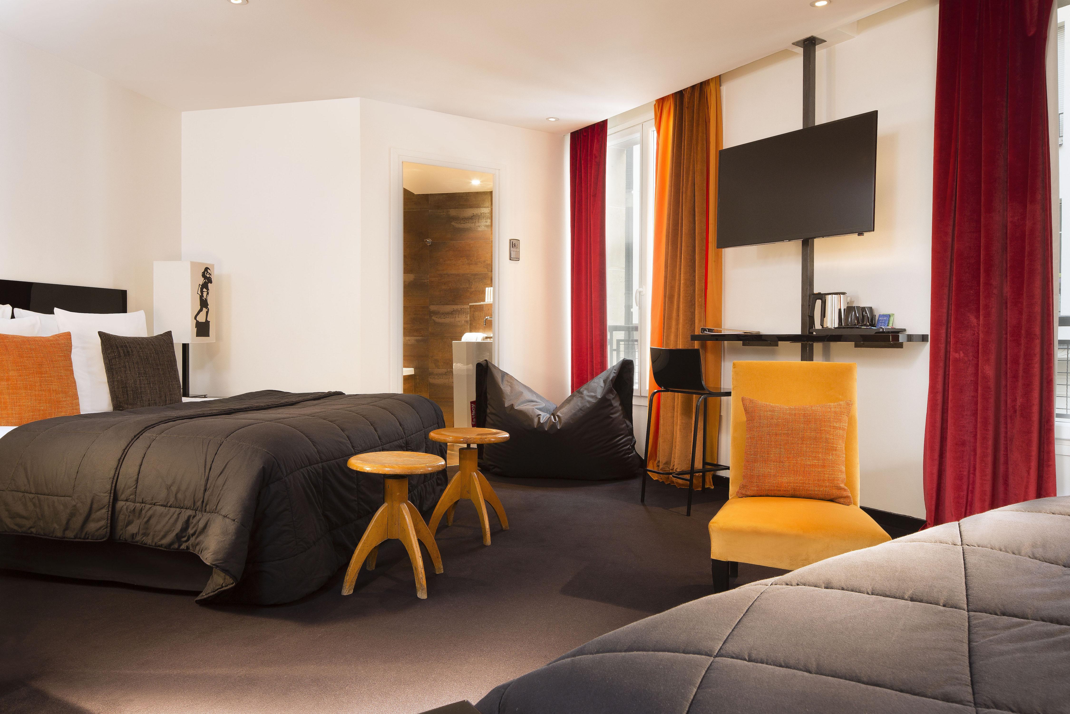 Hotel Le Chat Noir Parigi Esterno foto