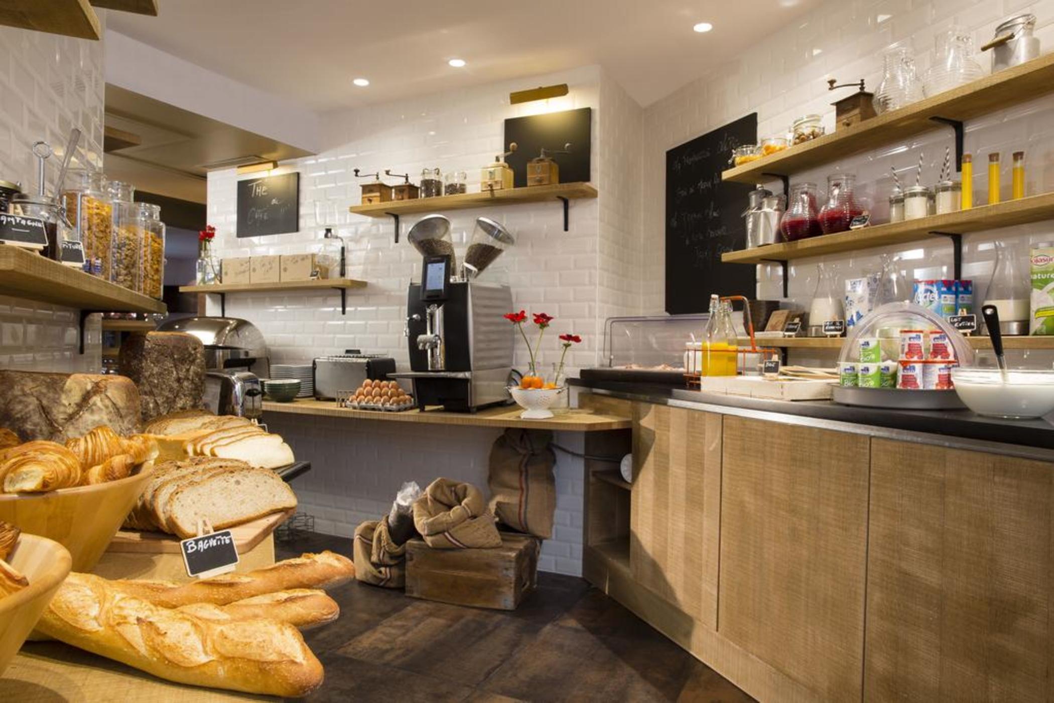 Hotel Le Chat Noir Parigi Esterno foto