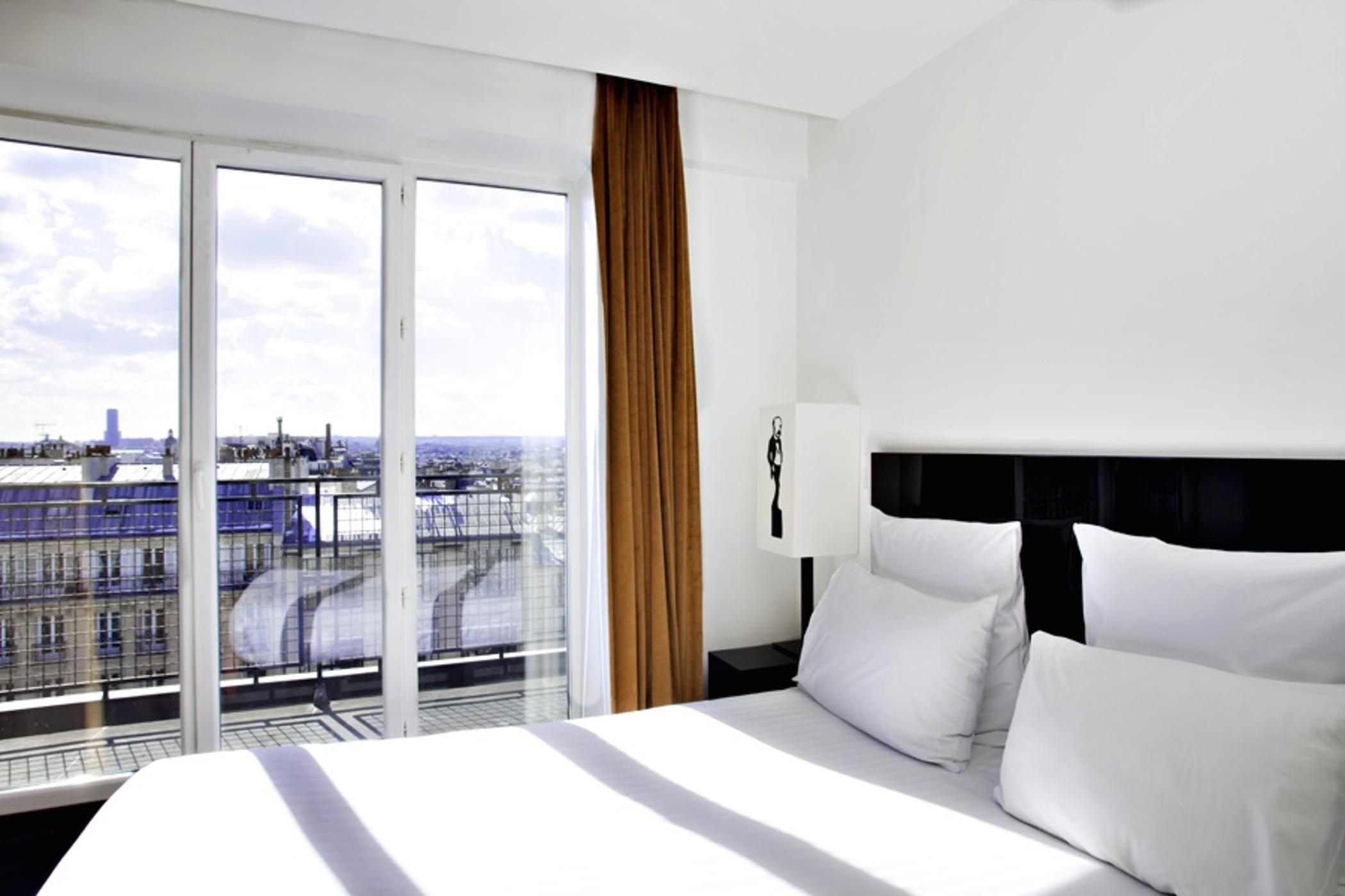 Hotel Le Chat Noir Parigi Esterno foto
