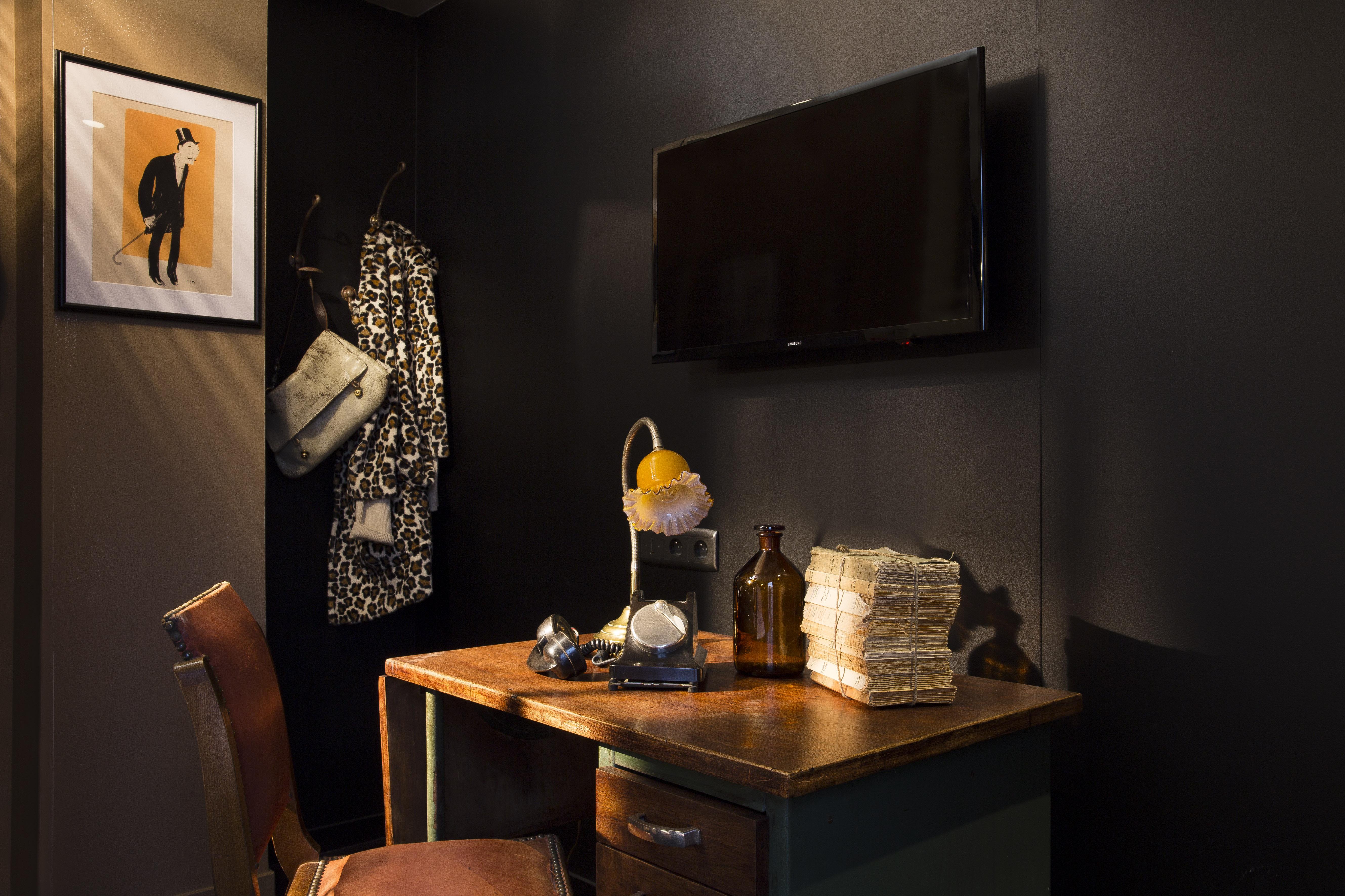 Hotel Le Chat Noir Parigi Esterno foto