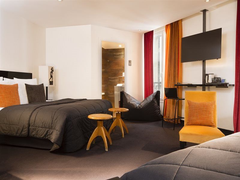 Hotel Le Chat Noir Parigi Esterno foto