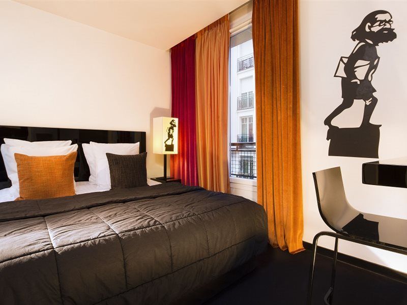 Hotel Le Chat Noir Parigi Esterno foto