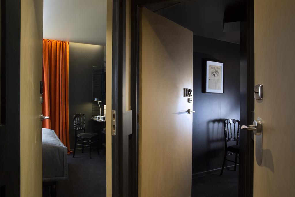 Hotel Le Chat Noir Parigi Esterno foto
